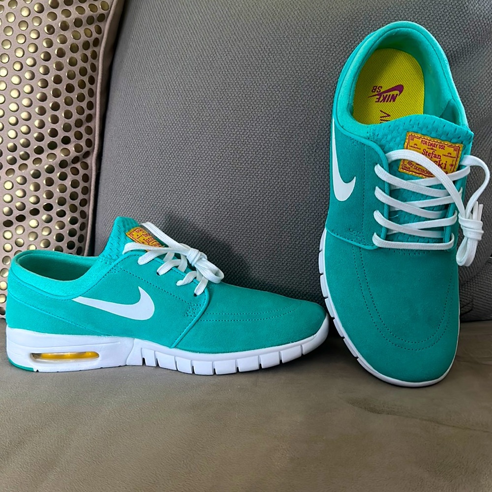 Nike Stefan Janoski skateboarding sneakers.. BRAND NEW!!!
